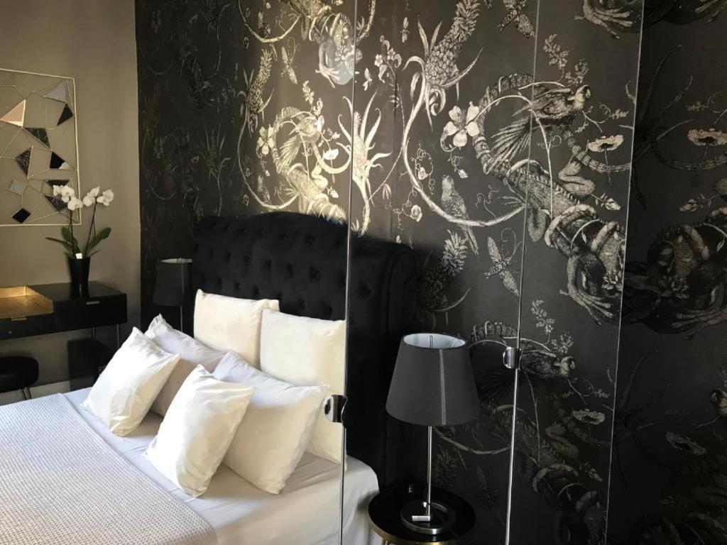 Lippi 42 Guest House Single Room'S In Villa With Garden Milaan Buitenkant foto
